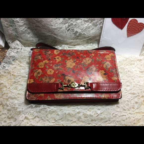 NWT PATRICIA NASH CROSSBODY, Red FLORAL - Picture 2 of 9